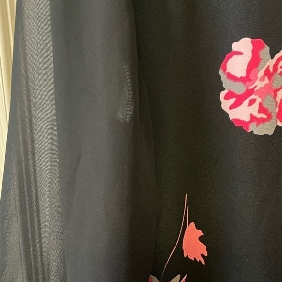 RICKI’S Pink Flower Shirt - Picture 4 of 4